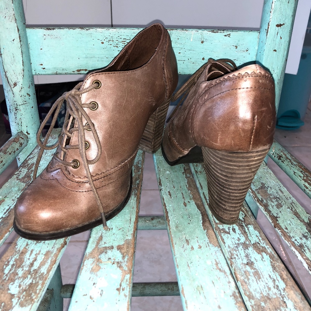Womens Shoes